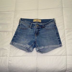Size 00 Hollister shorts